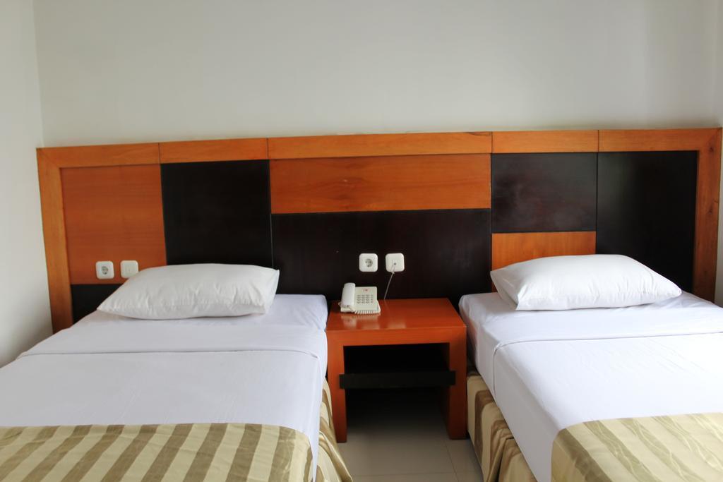 Hotel Grand Karawang Indah Exterior foto